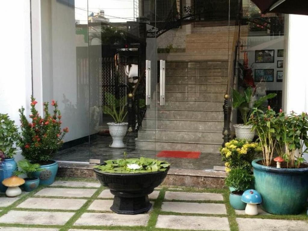 Eden Roc TP. Hồ Chí Minh