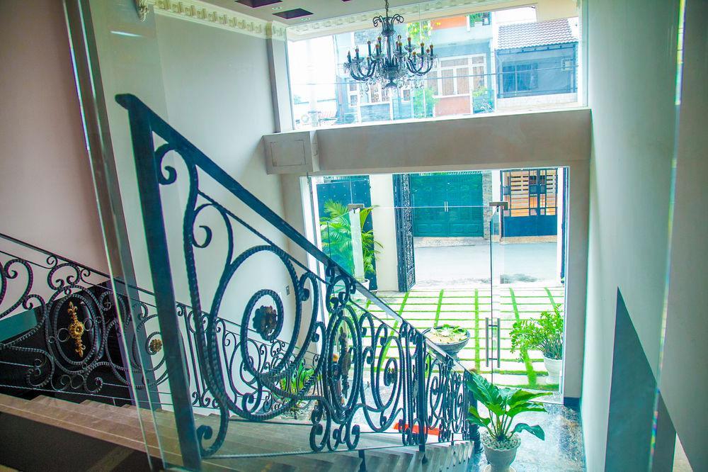 Eden Roc Khách sạn